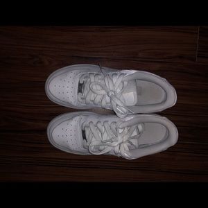 Air Force Ones - Size 5.5Y - W7.5